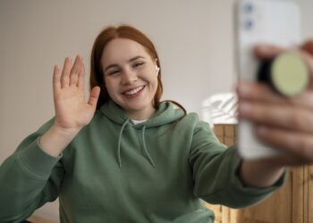 Whatsapp com novo atalho.