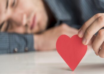 Amor sem cilada Tinder inova com ferramenta que previne o golpe do amor
