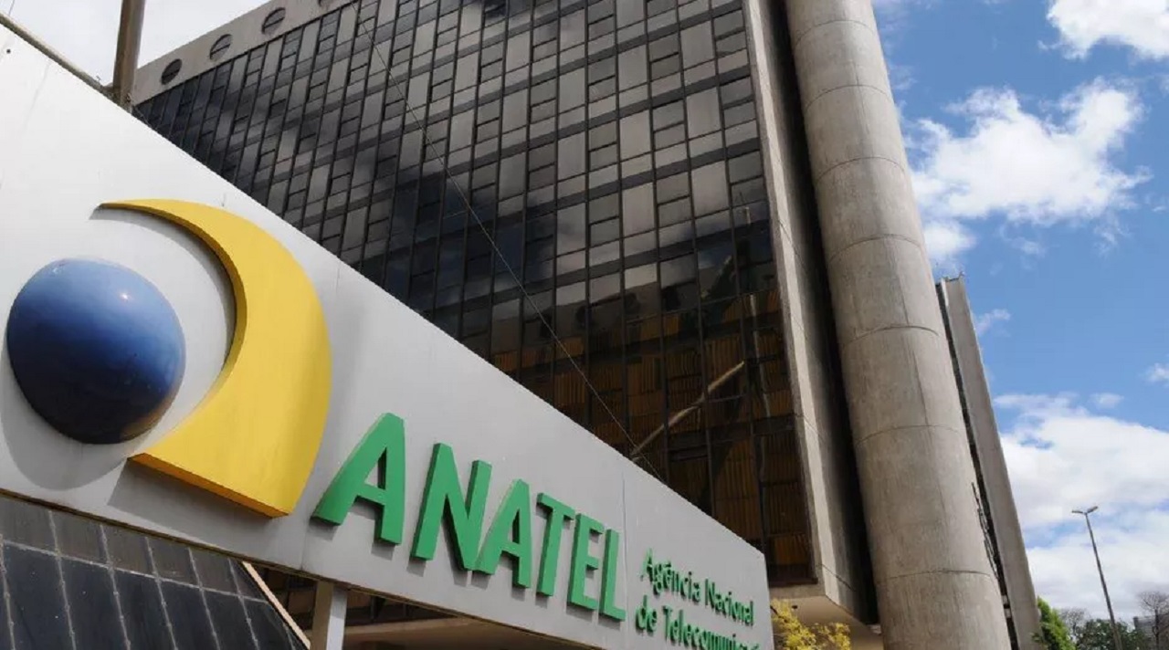 Anatel e Marketplaces contra o contrabando de celulares no Brasil.