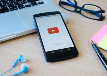 Encontre Músicas Cantarolando ou Assobiando no YouTube Music