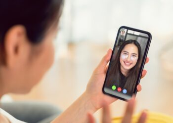 WhatsApp terá ligação de vídeo com até 32 pessoas, saiba como