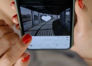 Aprenda a salvar publicações de outras contas do Instagram