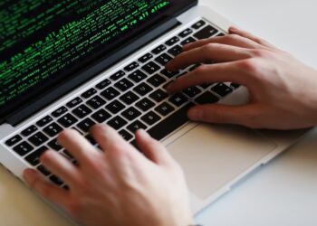Domine o ChatGPT: Aprenda a criar prompts de comando em 4 Passos