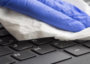 Evite problemas de desempenho Aprenda a limpar seu notebook corretamente